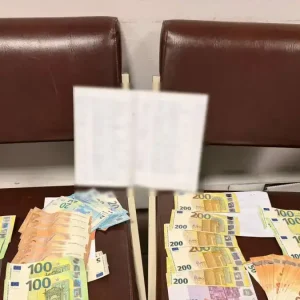 Απάτη ΜΚΟ: Έκλεισαν λογαριασμό μητέρας με παιδί με καρκίνο γιατί δεν συνεργάστηκε με το κύκλωμα – Η χλιδάτη ζωή των μελών