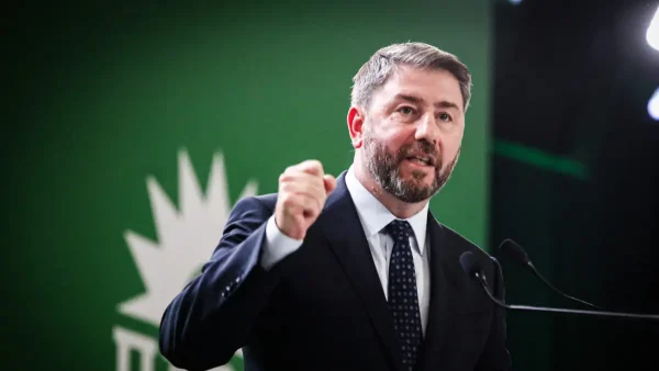 Ανδρουλάκης: «Αντίπαλός μου είναι ο λαϊκισμός και η διαφθορά» – Αιχμές για Μητσοτάκη και Τσίπρα, στόχος η ήττα της ΝΔ