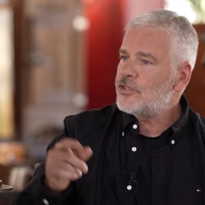 Ο στιχουργός Νίκος Γρίτσης αποκαλύπτει: Πρόσφατα μου ζητήθηκε από την πλευρά της Βίσση να δώσω τραγούδια για πιθανή συνεργασία