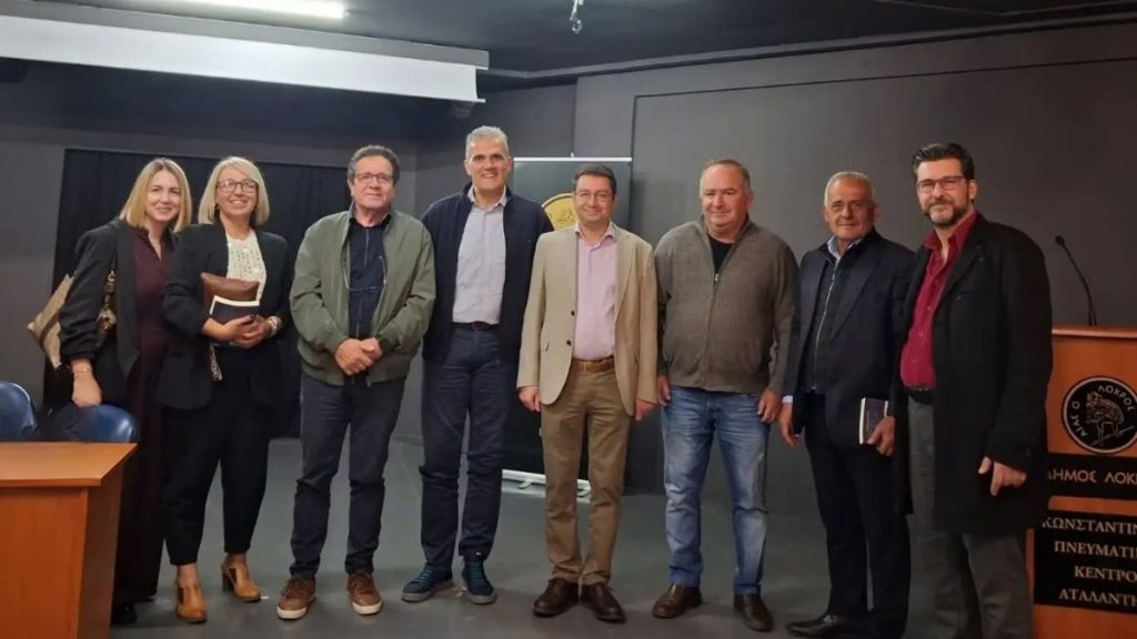 Με επιτυχία πραγματοποιήθηκε η βιβλιοπαρουσίαση του Ευθύμιου Γκούμα στην Αταλάντη (ΦΩΤΟ)
