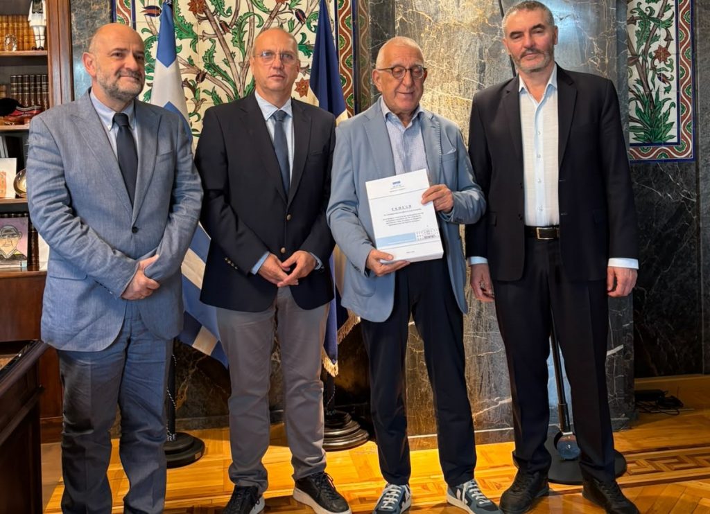Παραδόθηκε στον Πρόεδρο της Βουλής το πόρισμα για την ανασυγκρότηση του πρωτογενούς τομέα.