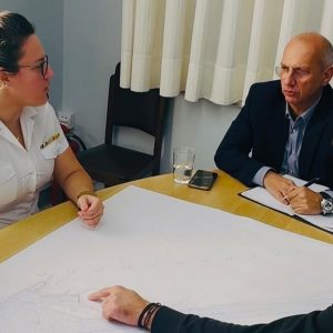 Συνάντηση Γιάννη Οικονόμου με τη Λιμενάρχη Στυλίδας και τον Πρόεδρο του Λιμενικού Τμαείου