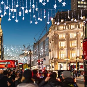 Τέλος εποχής για την Oxford Street: Ο διάσημος εμπορικός δρόμος του Λονδίνου γίνεται πεζόδρομος - Το σχέδιο με δέντρα, πλατείες και εστιατόρια