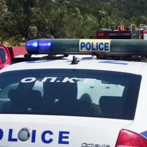 Συναγερμός στην Καλλιθέα Αττικής: Εντοπίστηκαν φιαλίδια με επικίνδυνη ουσία – Εκκενώνονται σπίτια