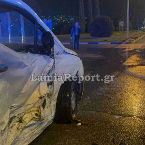 Λαμία: Σοβαρό τροχαίο με σύγκρουση δύο αυτοκινήτων στα φανάρια της ΔΕΗ (ΒΙΝΤΕΟ-ΦΩΤΟ)