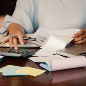 Τα μυστικά της νέας ρύθμισης των 120 δόσεων για τα χρέη προς τα ασφαλιστικά ταμεία – Πίνακας με παραδείγματα