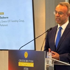 Παρέμβαση Σταϊκούρα στο Greek-British Symposium 2026 με θέμα “Redefining UK-Greece Relations”