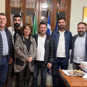 Δωρεά βιβλίων στη Δημοτική Βιβλιοθήκη Δομοκού από τον Πολιτιστικό και Εξωραϊστικό Σύλλογο Διβριωτών Ν. Φθιώτιδας