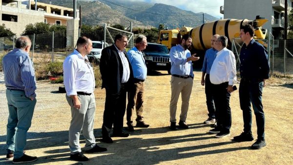 Φάνης Σπανός: «Εξασφαλίστηκαν 22.000.000€ για το νότιο οδικό άξονα της Εύβοιας»