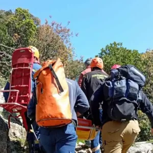 Κόρινθος: Κατέρρευσε 42χρονος κατά τη διάρκεια πεζοπορίας – Μεταφέρθηκε χωρίς τις αισθήσεις του στο νοσοκομείο