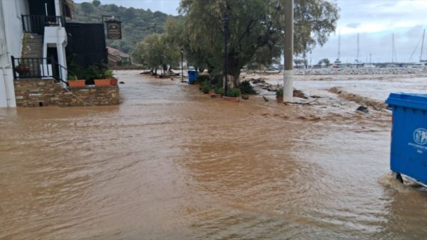 Κακοκαιρία Πήλιο: Έκρηξη αγανάκτησης από τους κατοίκους για τα αντιπλημμυρικά έργα-βιτρίνα