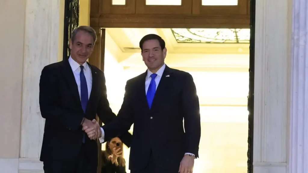 «Μητσοτάκης: Στα νερά του Αιγαίου έχει ένα αεράκι, έναν ελαφρύ κυματισμό – Ο Τσίπρας δεν ξέρει τα βασικά»