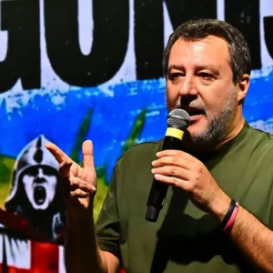 Η Ιταλία αναπτύσσει ακόμα 500 στρατιώτες για την αντιμετώπιση βίαιων επεισοδίων