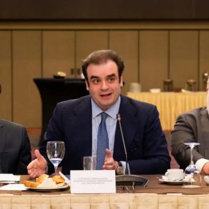 Πιερρακάκης προς φαρμακοβιομήχανους: Θέλουμε η Ελλάδα να γίνει σημαντικό κέντρο παραγωγής – Στήριξη από ΥΠΑΝ μέσω αναπτυξιακού νόμου