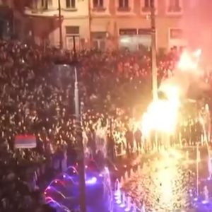 «Χάσαμε»: Αποκαθήλωση Βούτσιτς μετά από 14 χρόνια - Ιστορική νίκη της «Φοιτητικής Λίστας» και νέα εποχή στη Σερβία