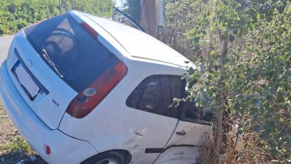 Νεκρός οδηγός σε σύγκρουση οχημάτων στους Σοφάδες - Δύο ακόμα ελαφρά τραυματίες