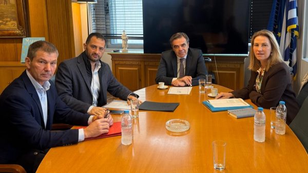 Περιφέρεια Στερεάς: Κομβικά έργα και διεκδικήσεις στο επίκεντρο της συνάντησης με τον Υπουργό Αγρ. Ανάπτυξης & Τροφίμων Μαργαρίτη Σχοινά