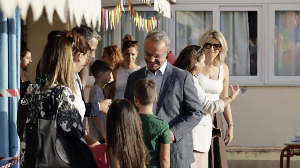 Σταϊκούρας: Ακόμη δέκα σχολικές μονάδες της Φθιώτιδας στο πρόγραμμα «Μαριέττα Γιαννάκου»