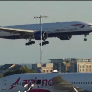 Τρόμος σε πτήση της British Airways: Το αεροπλάνο έχασε 27.000 πόδια μέσα σε επτά λεπτά και έκανε αναγκαστική προσγείωση στο Χίθροου