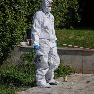 Συναγερμός στο κέντρο της Αθήνας -Ύποπτο αντικείμενο στη Σισίνη, σπεύδουν τα ΤΕΕΜ