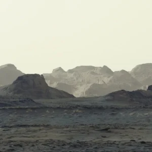 Η NASA κατέγραψε πανοραμικά την αυγή στον Άρη και αποκάλυψε ένα παράξενο γεωλογικό μυστήριο