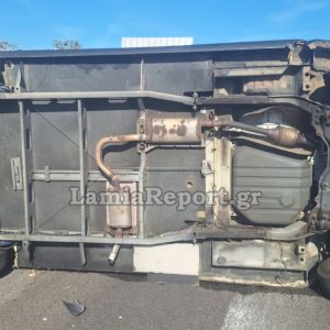 Φθιώτιδα: Τροχαίο με ανατροπή τροχόσπιτου στην εθνική οδό - Σώοι από θαύμα οι γονείς με το 10χρονο κοριτσάκι τους!