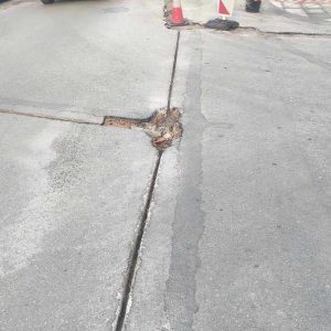 Λαμία: Προσοχή οι επικίνδυνες τρύπες - παγίδες επέστρεψαν
