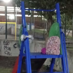 Γαλανέικα: Βρέθηκε σχολική τσάντα στο πάρκο της Αμφιθέας - Μήπως την αναζητάτε;