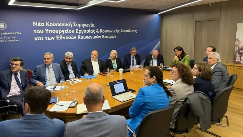 Υπουργείο Εργασίας: Συνεχίζεται ο κοινωνικός διάλογος για το νομοσχέδιο που θέτει όρια στην ανεξέλεγκτη χρήση της AI στην αγορά εργασίας