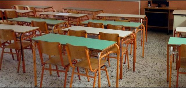 Μυστήριο: Αρρώστησαν οι μισοί μαθητές στο Ακραίφνιο