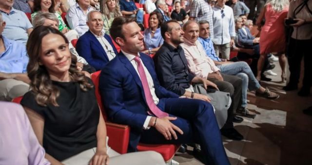 Στην τελική ευθεία η «κούρσα» των 5 για την ηγεσία του ΣΥΡΙΖΑ - Τα «καρφιά» λίγο πριν τις εκλογές της Κυριακής