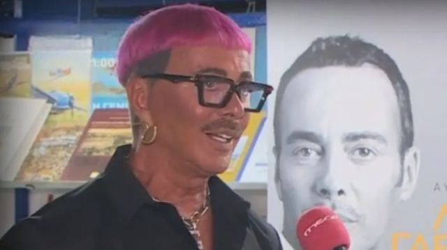 Λάκης Γαβαλάς: «Στη φυλακή κατάλαβα ότι καλά κάνει και γράφει 