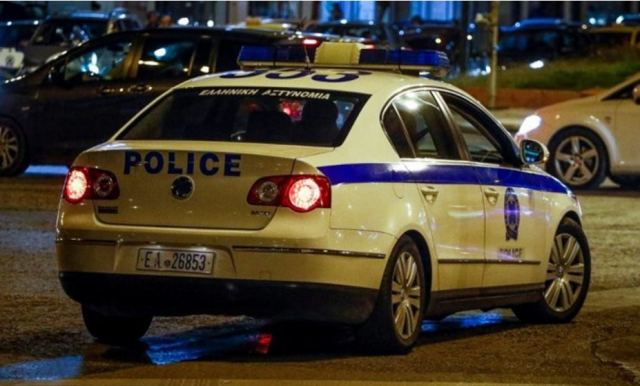 Λάρισα: Γέφυρα ζωής για 11μηνο μωρό από αστυνομικούς