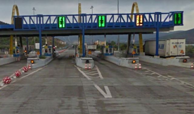 Πελασγία: Δεν είχε να πληρώσει τα διόδια γιατί τη λήστεψαν στο δρόμο - Δείτε τι έγινε