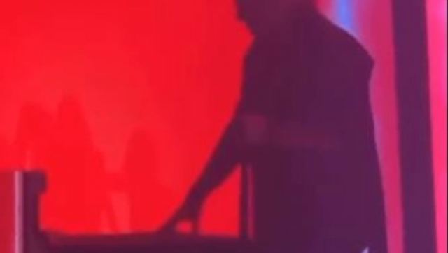 Χαμός με τον Dj Valentino που έπαιζε μουσική στα βραβεία του MAD σε «αόρατη» κονσόλα (vid)