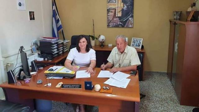 Υπεγράφη η σύμβαση για το δίκτυο ύδρευσης Αμφίκλειας