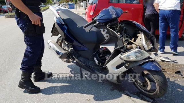 Λαμία: Τον έσωσε το κράνος - ΦΩΤΟ