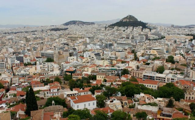 Ξεκινά το νέο πρόγραμμα «Ανακαινίζω – Νοικιάζω» για 12.500 κλειστά σπίτια