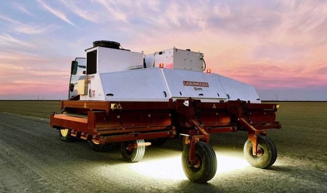 Αυτόνομο ρομπότ βάζει τέλος στα χημικά, καταστρέφοντας τα ζιζάνια με λέιζερ