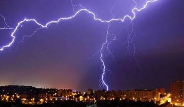 Γαλλία: Μετά τον καύσωνα, καταιγίδες, πτώση θερμοκρασίας και χαλάζι