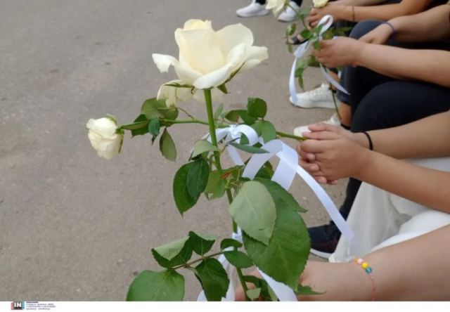 Ηλεία: Ραγίζει καρδιές ο δάσκαλος της 11χρονης