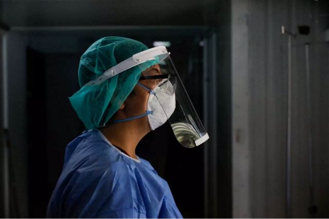 Αυξήθηκαν τα κρούσματα της «μετάλλαξης Όμικρον 2» στην Ελλάδα - Τι είπε ο Γκίκας Μαγιορκίνης