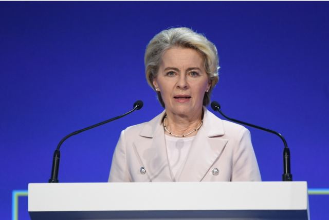 Εύσημα Φον ντερ Λάιεν στην Ελλάδα για την ασφαλή εκκένωση χιλιάδων τουριστών