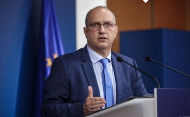 Γ. Οικονόμου: Να καταδικάσουν τα κόμματα τις επιθέσεις σε Γιατρωμανωλάκη - Διγαλάκη