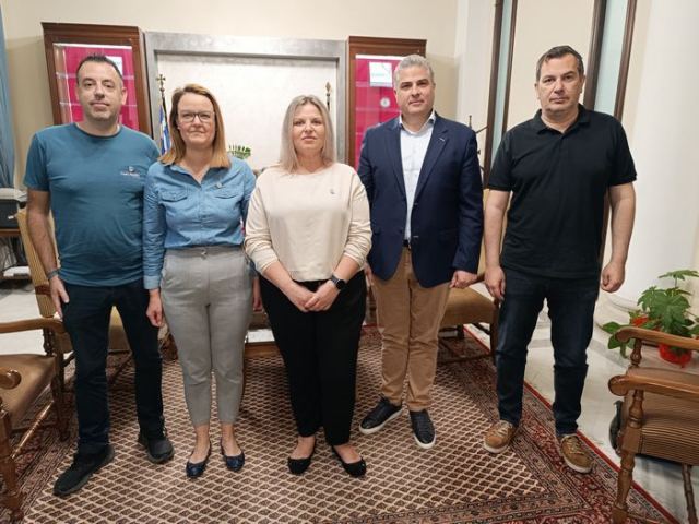 Επίσκεψη του νέου ΔΣ της Ένωσης Στρατιωτικών Φθιώτιδας στον Αντιπεριφερειάρχη Ηλία Σανίδα