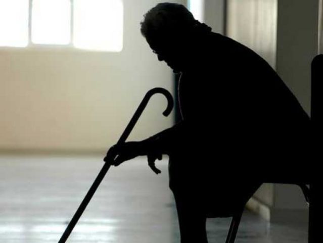 Αδίστακτοι: Χτύπησαν και λήστεψαν τη γριούλα για 20 ευρώ