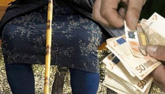 Λαμία: Προσοχή,  «μαϊμού» υπάλληλοι 