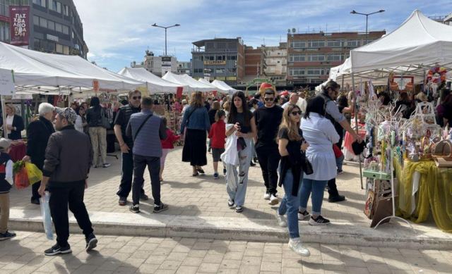 Τι ώρα κλείνουν τα super market και τα καταστήματα το Μεγάλο Σάββατο