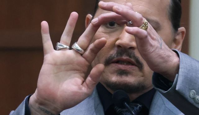 Τζόνι Ντεπ: Ο άγριος καβγάς με την Άμπερ Χερντ, τα μπουκάλια βότκα που εκσφενδονίστηκαν και το κομμένο δάχτυλο