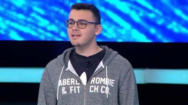 Still Standing: Πιτσιρικάς δήλωσε συμμετοχή επειδή έχασε στοίχημα όταν έπινε μπύρες (vid)